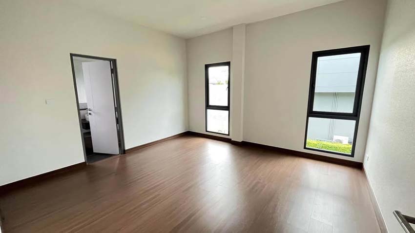 House with Shared Pool in Bangnatrad 